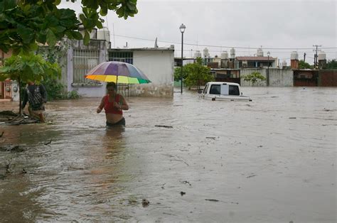 Al menos 30 personas han muerto por lluvias del fin de semana en República Dominicana